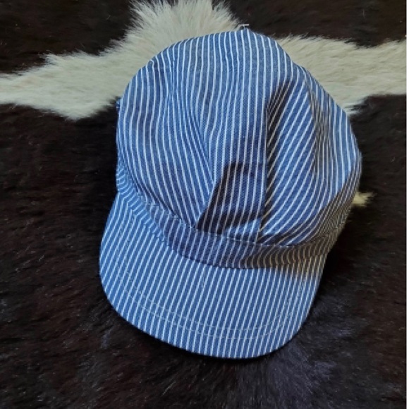 DEADSTOCK CONDUCTOR HAT - Picture 1 of 2